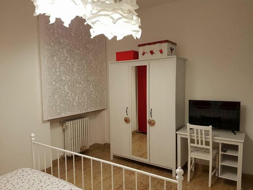 B&B Lefarfalle Ferrara Buitenkant foto
