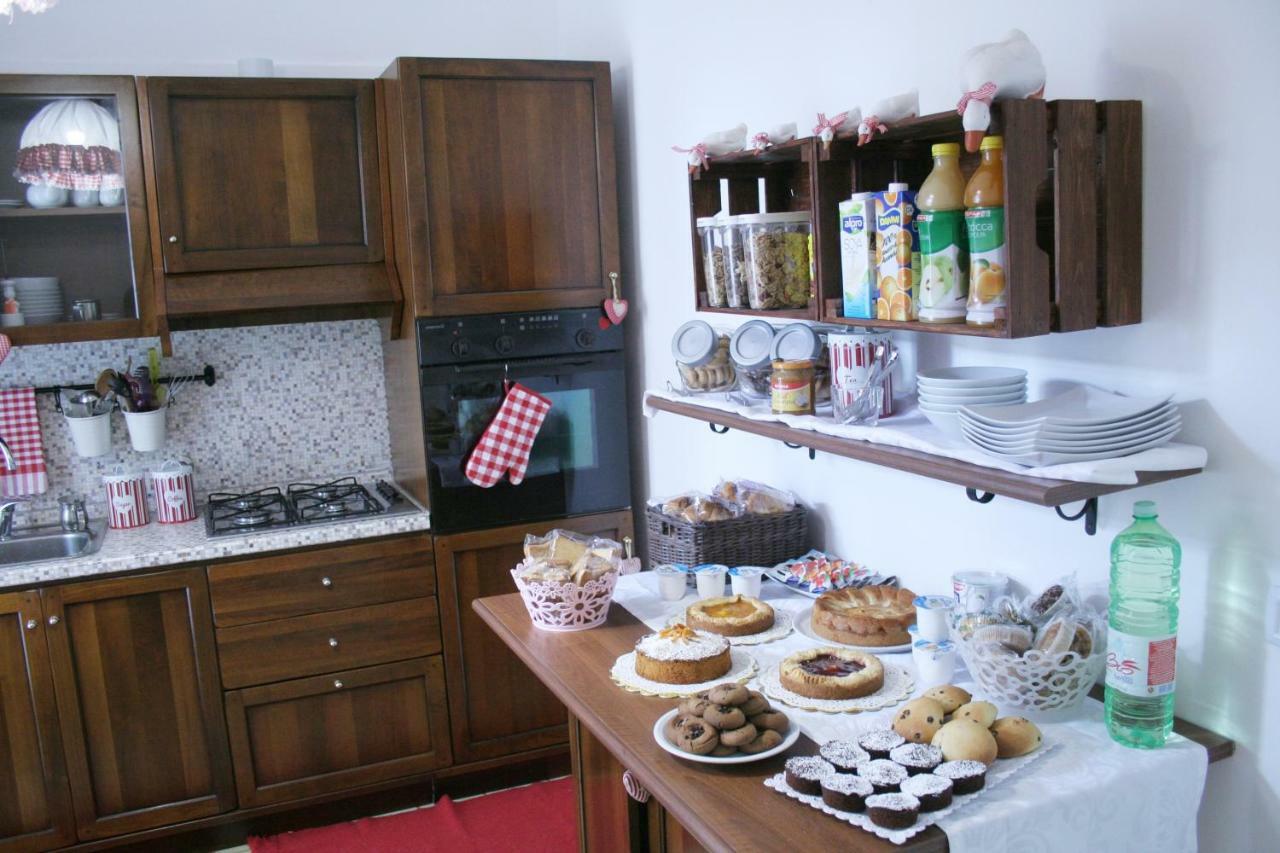 B&B Lefarfalle Ferrara Buitenkant foto